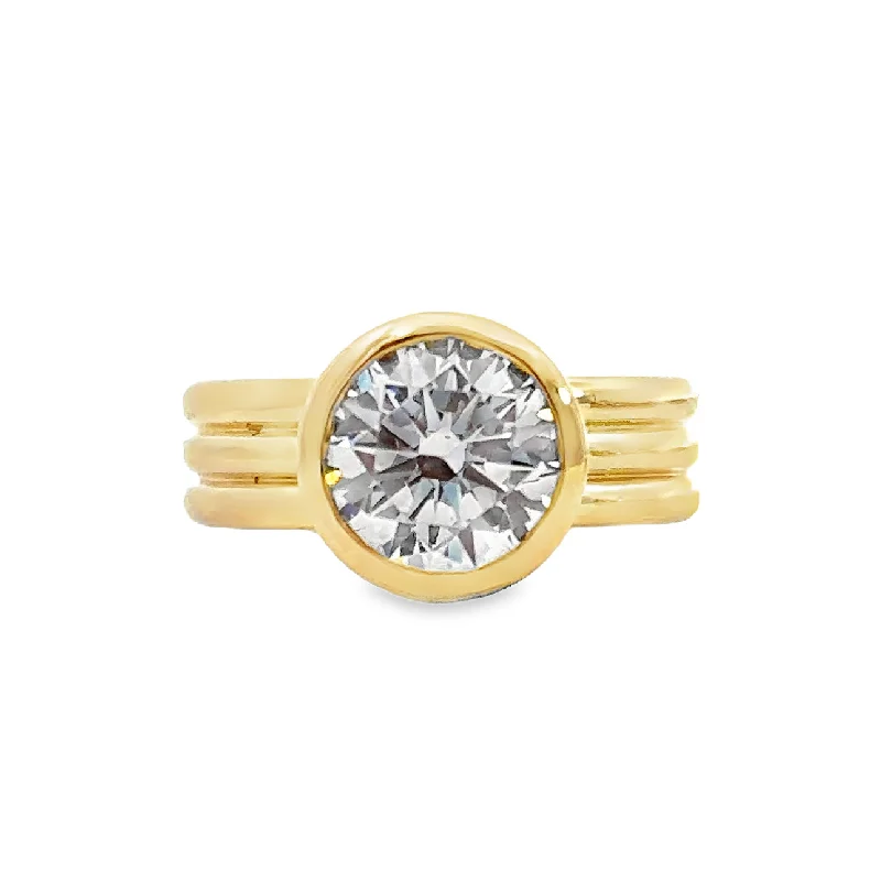 Padis Classique Solitaire Engagement Ring