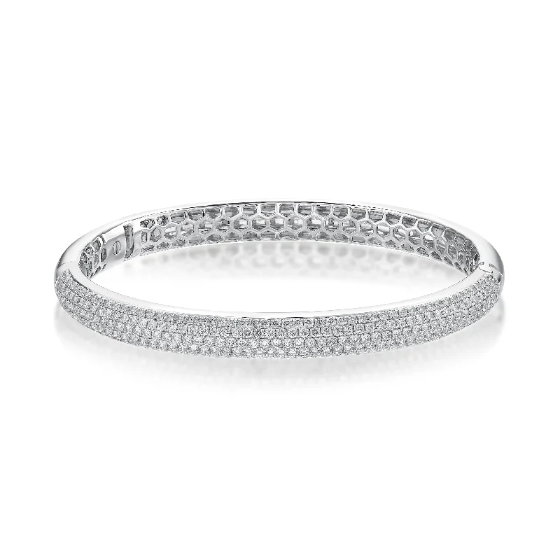 18K White Gold Diamond Bangle